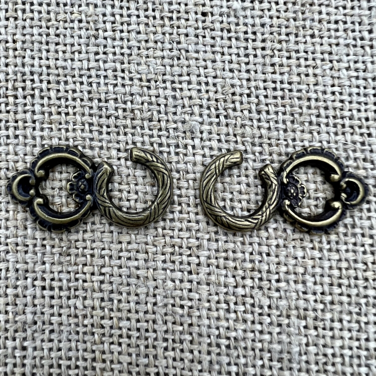 A333-ame-Paar-Miederhaken