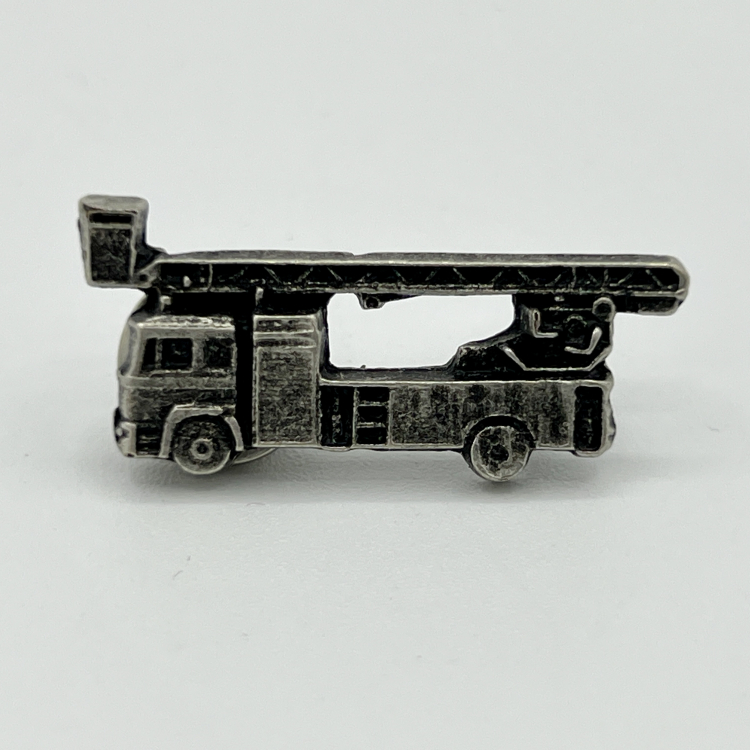 Feuerwehrauto-Anstecknadel im Antik-Silber-Look