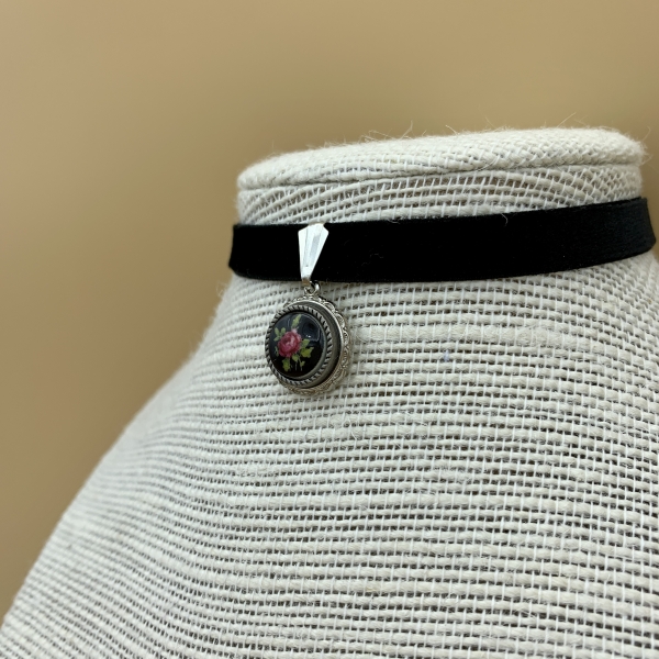 A248 R9 Halskette Seite